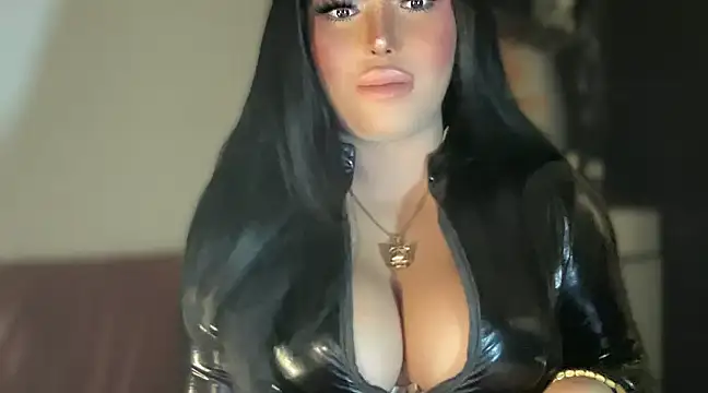 BigDominaMia online show from February 24, 6:15 pm