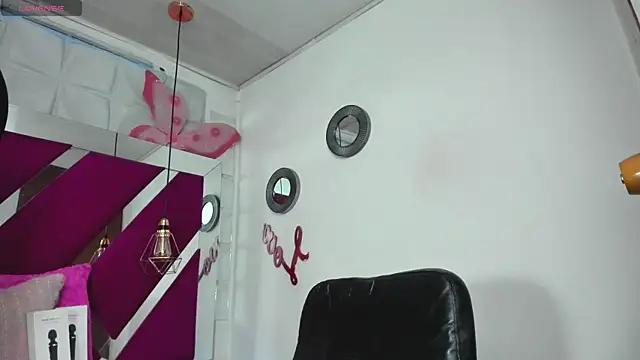 Penelope Tits online show from December 24, 12:33 am