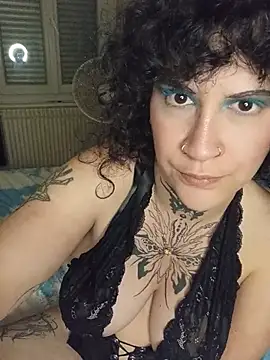 callmelouve online show from May 11, 4:04 pm