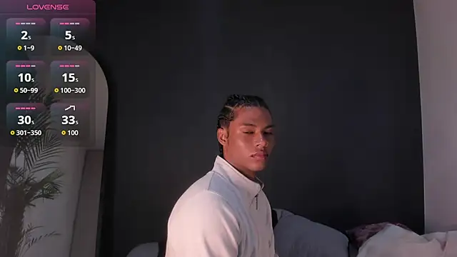 Snapshot of Lucas_eevans chatting on October 10, 1:21 pm Lucas eevans online show from October 10, 1:21 pm