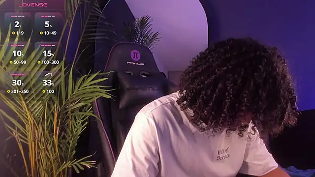 Snapshot of Lucas_eevans chatting on October 22, 1:11 pm Lucas eevans online show from October 22, 1:11 pm