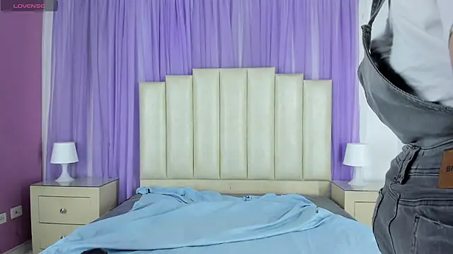 mollieblue69 online show from December 28, 12:35 pm