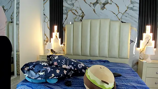 mollieblue69 online show from January 23, 12:30 pm