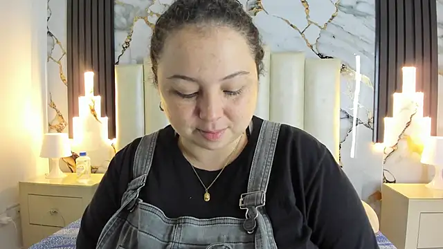 mollieblue69 online show from February 23, 2:40 am