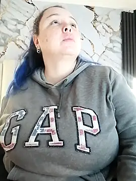 mollieblue69 online show from October 17, 1:14 pm