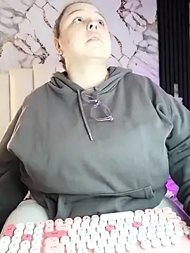 mollieblue69 online show from November 28, 1:03 pm