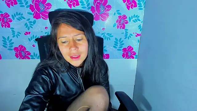 sandyquinnxx online show from March 18, 3:53 pm