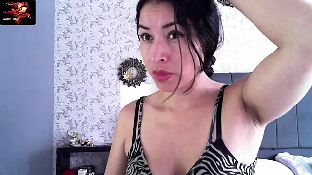 Snapshot of Sweet-Angie chatting on February 19, 5:06 pm Sweet-Angie online show from February 19, 5:06 pm