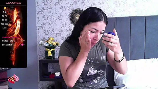 Snapshot of Sweet-Angie chatting on March 20, 2:10 pm Sweet-Angie online show from March 20, 2:10 pm