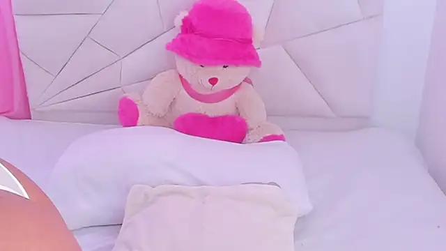 Anamhenao online show from September 21, 1:57 pm