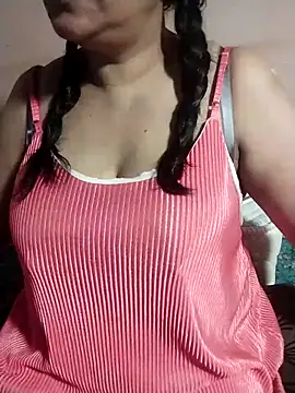 Snapshot of tharu_sweet chatting on April 13, 4:51 am tharu sweet online show from April 13, 4:51 am