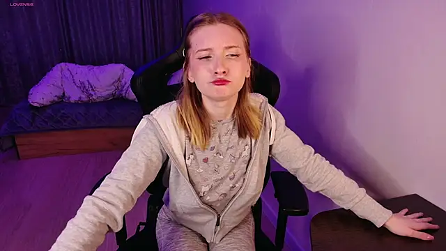 Snapshot of _whiteprincess chatting on February 25, 9:31 am whiteprincess online show from February 25, 9:31 am