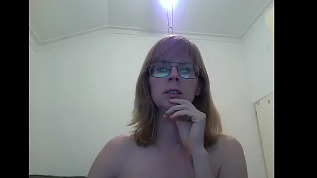 SavannaGirly online show from October 14, 9:48 pm