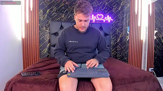 keane lee online show from September 25, 12:53 pm