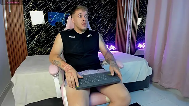 keane lee online show from January 10, 1:13 pm