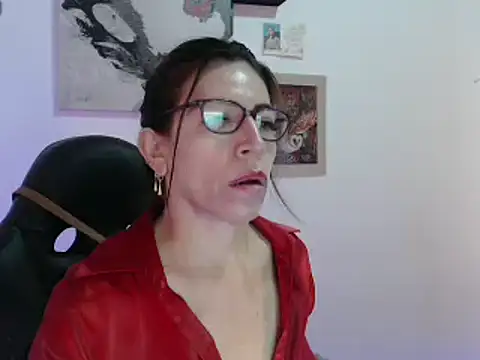 Snapshot of Chayla_Ruiz chatting on January 7, 3:44 pm Chayla Ruiz online show from January 7, 3:44 pm