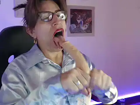 Snapshot of Chayla_Ruiz chatting on January 18, 4:21 pm Chayla Ruiz online show from January 18, 4:21 pm