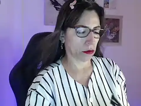 Snapshot of Chayla_Ruiz chatting on January 22, 3:07 pm Chayla Ruiz online show from January 22, 3:07 pm