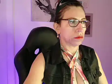 Snapshot of Chayla_Ruiz chatting on January 31, 1:02 pm Chayla Ruiz online show from January 31, 1:02 pm