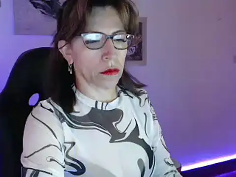 Snapshot of Chayla_Ruiz chatting on February 3, 2:02 pm Chayla Ruiz online show from February 3, 2:02 pm