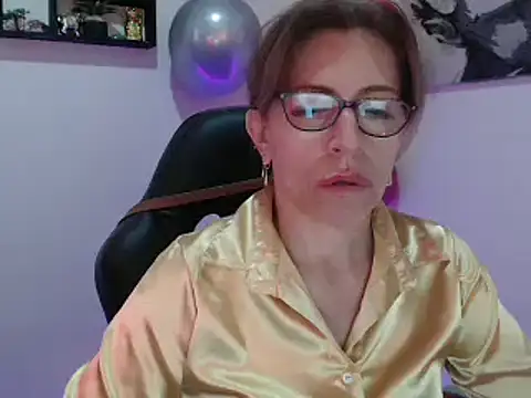 Snapshot of Chayla_Ruiz chatting on March 7, 2:12 pm Chayla Ruiz online show from March 7, 2:12 pm