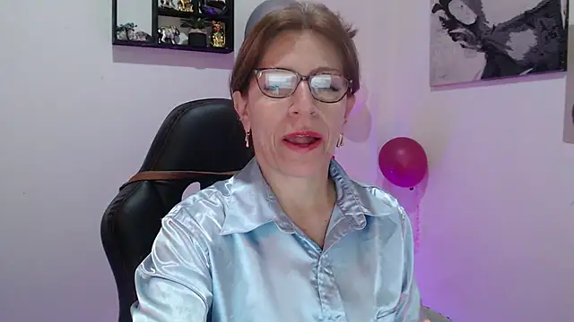 Snapshot of Chayla_Ruiz chatting on March 19, 5:17 pm Chayla Ruiz online show from March 19, 5:17 pm