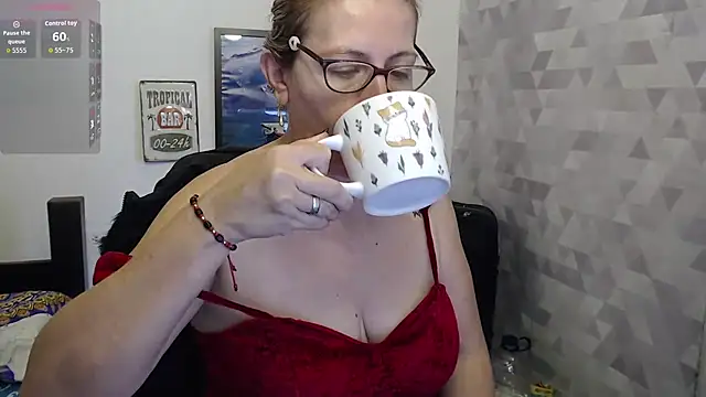 Snapshot of Chayla_Ruiz chatting on September 9, 12:15 pm Chayla Ruiz online show from September 9, 12:15 pm