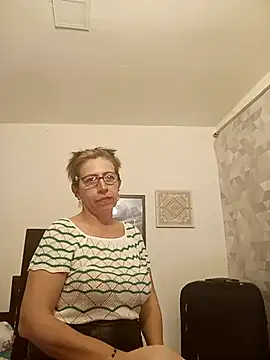 Snapshot of Chayla_Ruiz chatting on September 10, 12:21 am Chayla Ruiz online show from September 10, 12:21 am