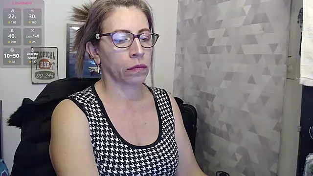 Snapshot of Chayla_Ruiz chatting on September 12, 7:14 pm Chayla Ruiz online show from September 12, 7:14 pm