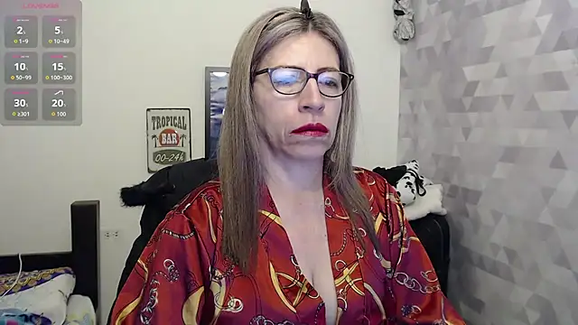 Snapshot of Chayla_Ruiz chatting on September 20, 11:11 am Chayla Ruiz online show from September 20, 11:11 am