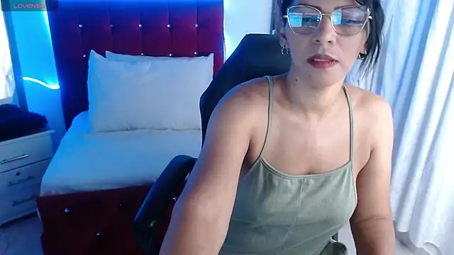 Wanda Milf online show from October 21, 5:02 pm