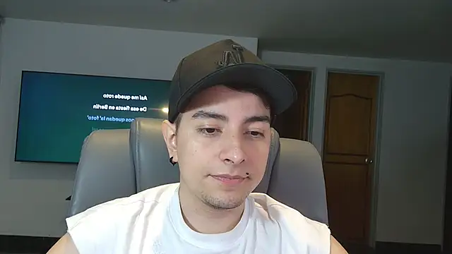 Jhoan saenz online show from November 15, 4:54 am