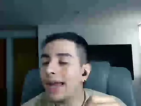 Jhoan saenz online show from November 15, 8:38 pm