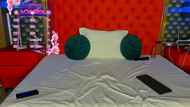 VallerieJones online show from February 18, 6:37 am