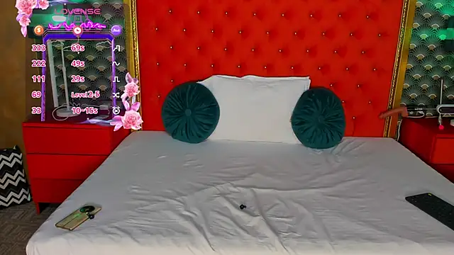 VallerieJones online show from February 20, 10:27 am