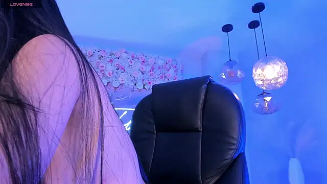 Snapshot of JadeEvansX chatting on December 26, 9:15 pm JadeEvansX online show from December 26, 9:15 pm