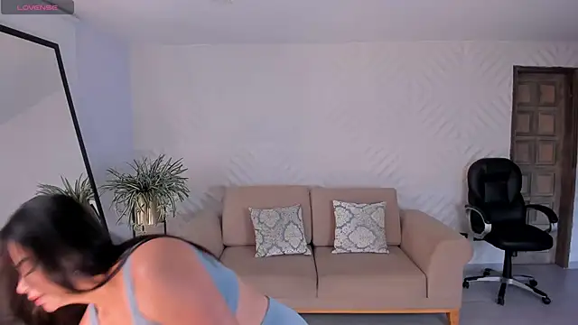 Snapshot of KateSunder chatting on October 18, 11:44 am KateSunder online show from October 18, 11:44 am