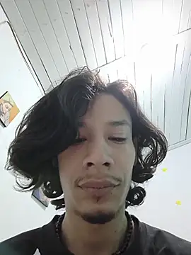 swagbabysk8 online show from March 21, 2:42 pm