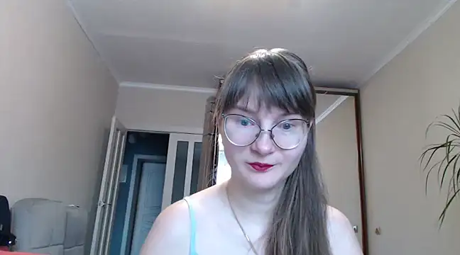 KiraGoldens online show from March 19, 4:36 am