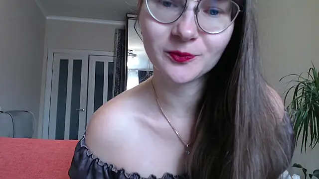 KiraGoldens online show from September 13, 6:13 am