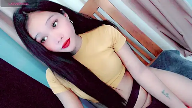 amomentoflust69 online show from June 13, 10:35 am