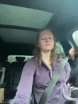 Snapshot of Girlnina-1995 chatting on March 26, 5:24 am Girlnina-1995 online show from March 26, 5:24 am