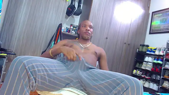 bigdickxblackx online show from June 11, 8:29 pm