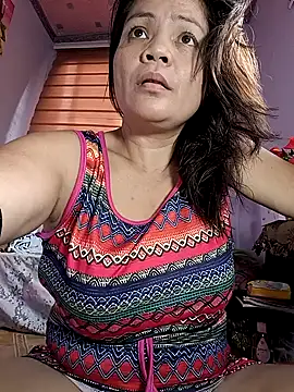 hotbabes163 online show from September 30, 5:45 am