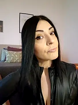 AryaSummersReal online show from February 27, 8:17 am