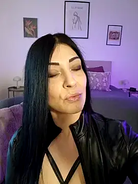 AryaSummersReal online show from March 1, 8:23 am