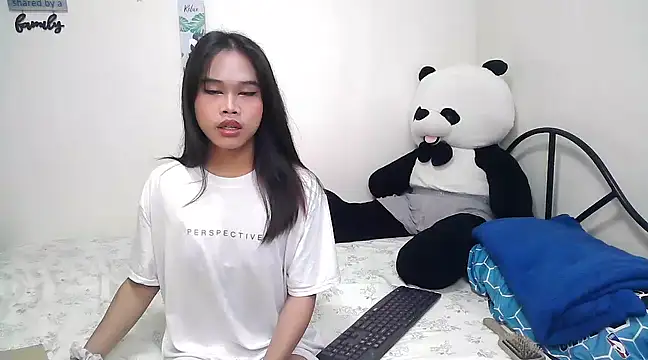 rihanna22 online show from March 1, 7:08 am