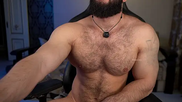 Snapshot of mike0xx chatting on March 4, 3:51 pm mike0xx online show from March 4, 3:51 pm
