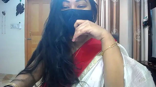 lady maeda  online show from February 4, 10:45 pm