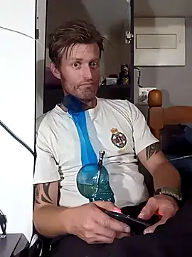 Snapshot of the-billy-blue chatting on September 29, 10:36 pm the-billy-blue online show from September 29, 10:36 pm